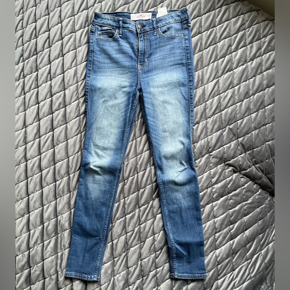 High Rise Super Skinny Hollister Jeans 3S